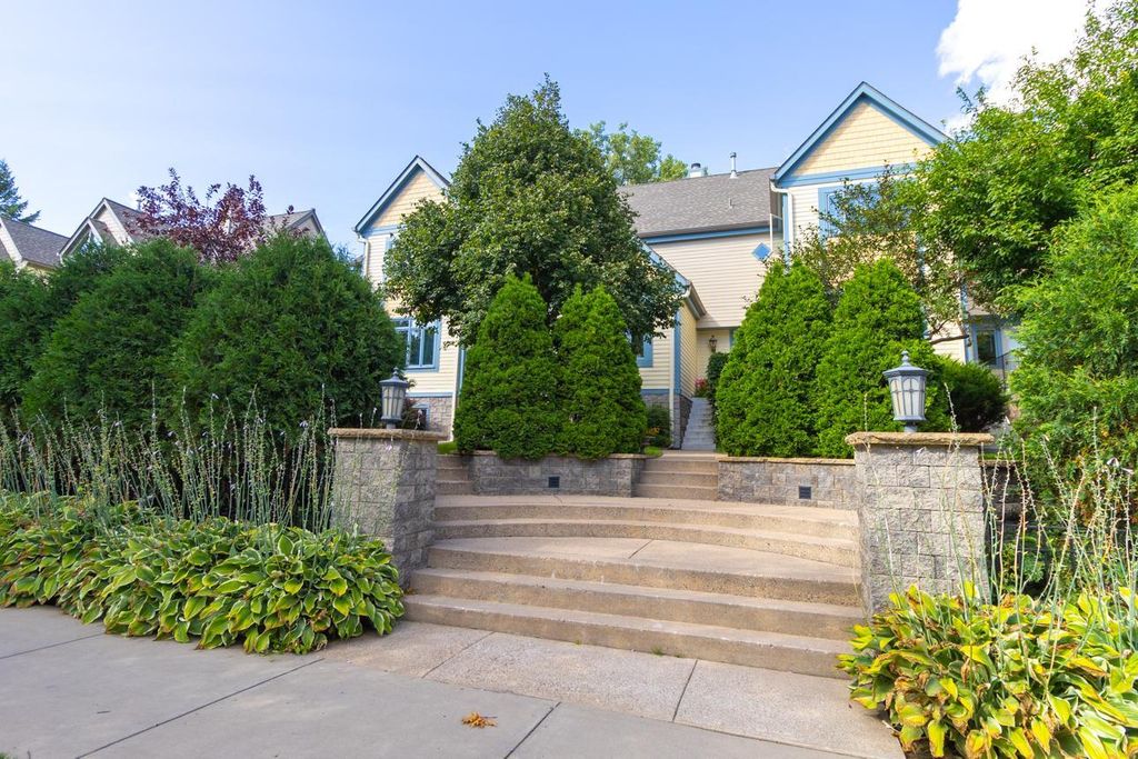 719 Summit Avenue, Saint Paul, MN 55105 — exterior