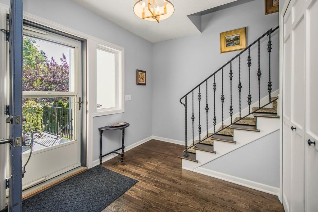 719 Summit Avenue, Saint Paul, MN 55105 — photo 4