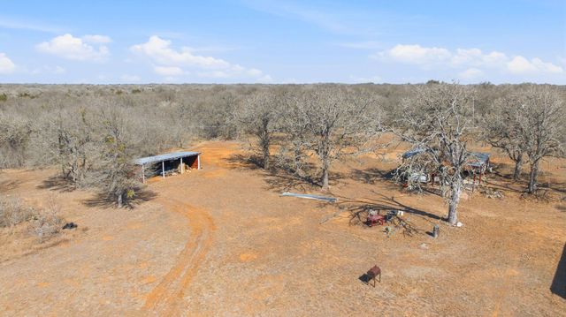 103 Martinez LN, Dale, TX 78616