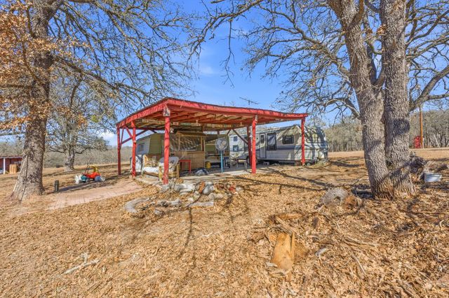 103 Martinez LN, Dale, TX 78616
