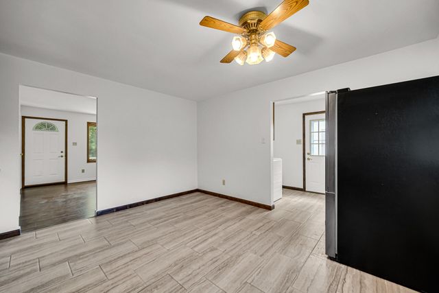 433 Nantucket Road, Valparaiso, IN 46385