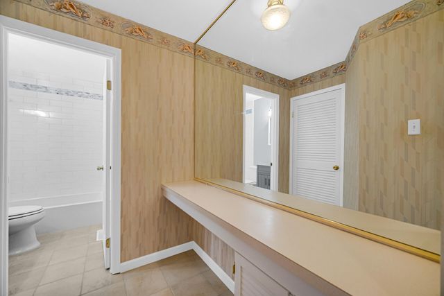 433 Nantucket Road, Valparaiso, IN 46385