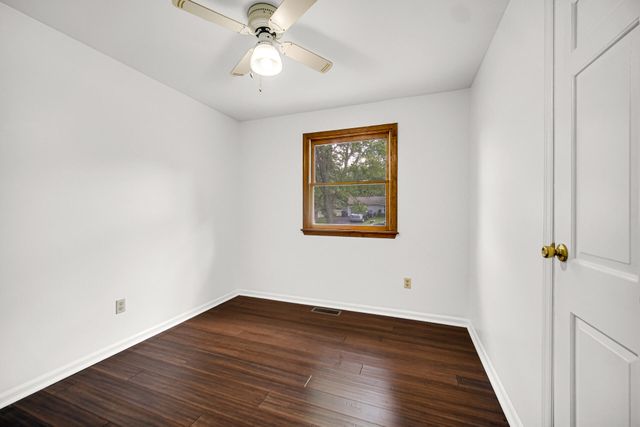 433 Nantucket Road, Valparaiso, IN 46385