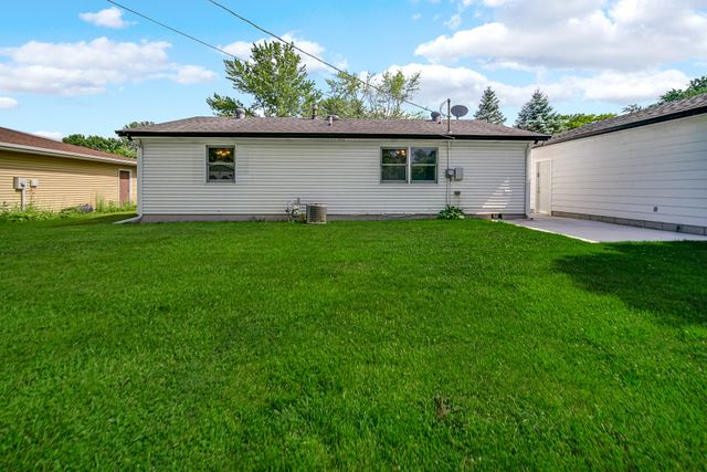 433 Nantucket Road, Valparaiso, IN 46385