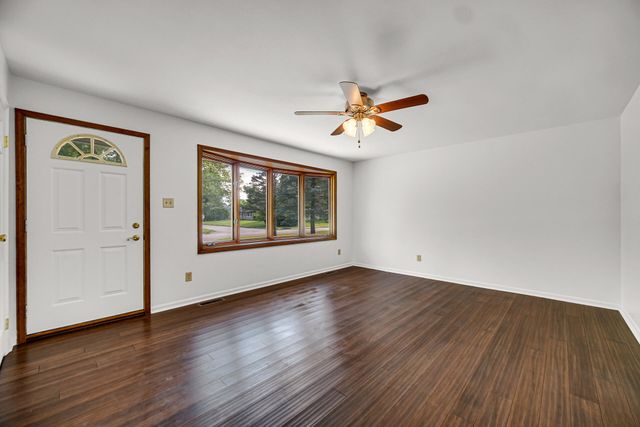 433 Nantucket Road, Valparaiso, IN 46385