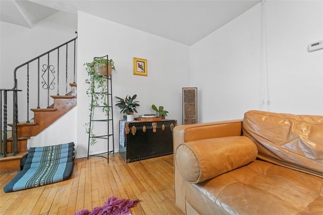 105 Delafield Rd, Aspinwall, PA 15215