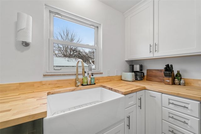 105 Delafield Rd, Aspinwall, PA 15215