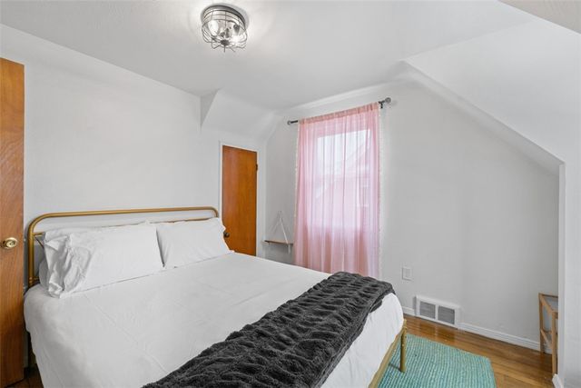 105 Delafield Rd, Aspinwall, PA 15215