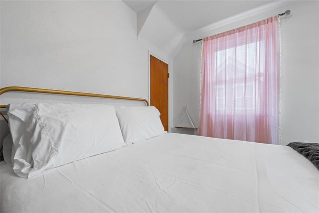 105 Delafield Rd, Aspinwall, PA 15215