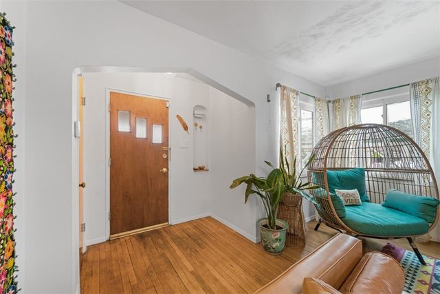 105 Delafield Rd, Aspinwall, PA 15215