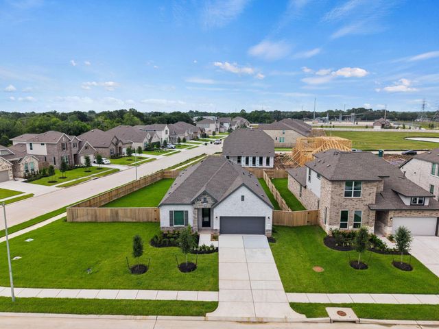 2720 Grove Crest Drive, Rosenberg, TX 77469