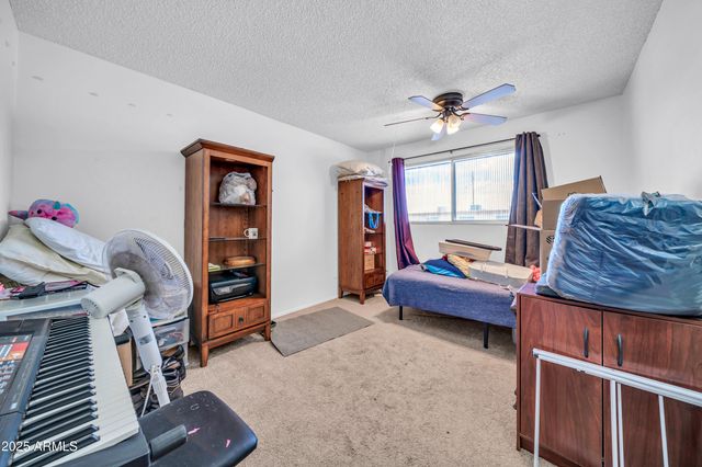 7877 N 49TH Avenue, Glendale, AZ 85301