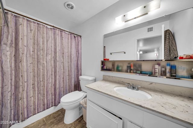 7877 N 49TH Avenue, Glendale, AZ 85301