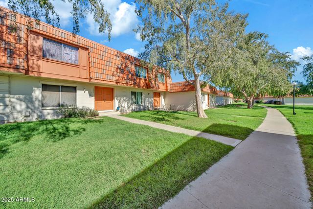 7877 N 49TH Avenue, Glendale, AZ 85301