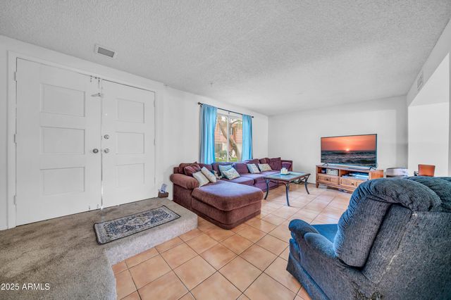 7877 N 49TH Avenue, Glendale, AZ 85301