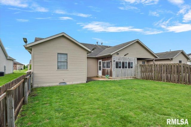 3817 Sugar Loaf Drive, Springfield, IL 62711