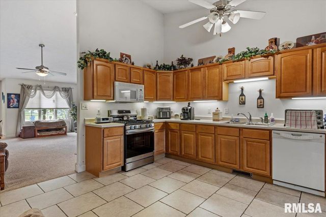 3817 Sugar Loaf Drive, Springfield, IL 62711