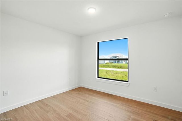 2808 24th ST SW, Lehigh Acres, FL 33976