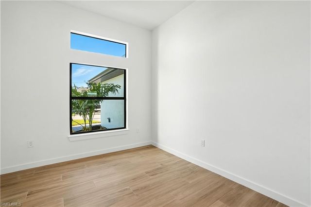 2808 24th ST SW, Lehigh Acres, FL 33976