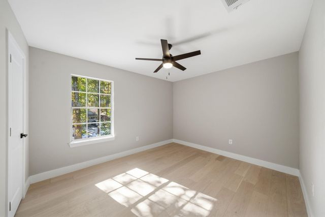22 Cricket Hollow Place, The Woodlands, TX 77381