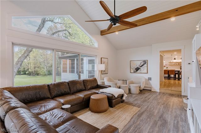 15437 Hemlock Point Road, Chagrin Falls, OH 44022