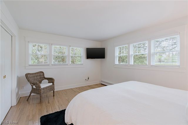 15437 Hemlock Point Road, Chagrin Falls, OH 44022