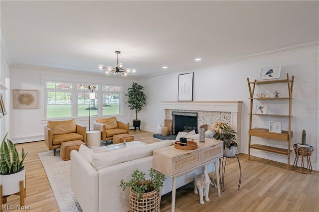 15437 Hemlock Point Road, Chagrin Falls, OH 44022