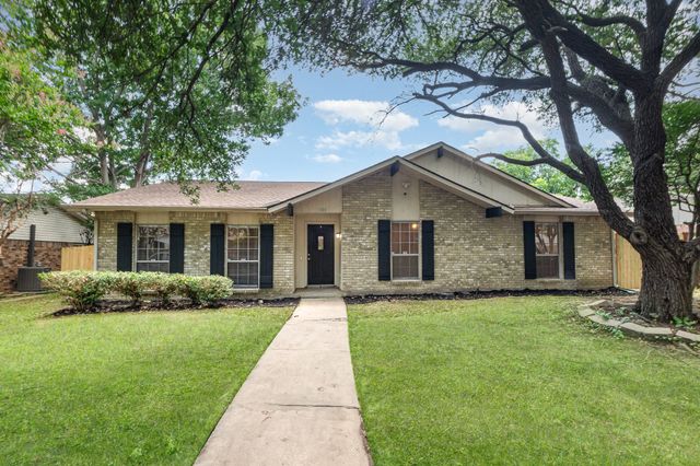 1200 Middle Cove Drive, Plano, TX 75023