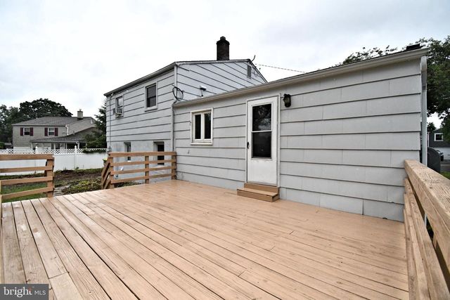 1017 EMERALD AVE, Lansdale, PA 19446