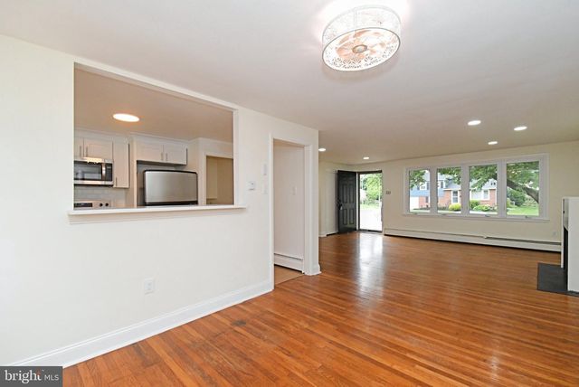 1017 EMERALD AVE, Lansdale, PA 19446