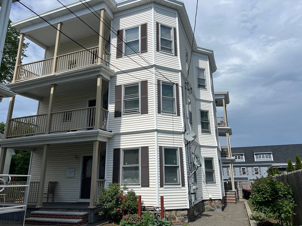 24 Wall St, Brockton, MA 02301