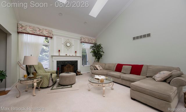 20685 Hillsboro Drive, Macomb Township, MI 48044