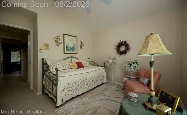 20685 Hillsboro Drive, Macomb Township, MI 48044