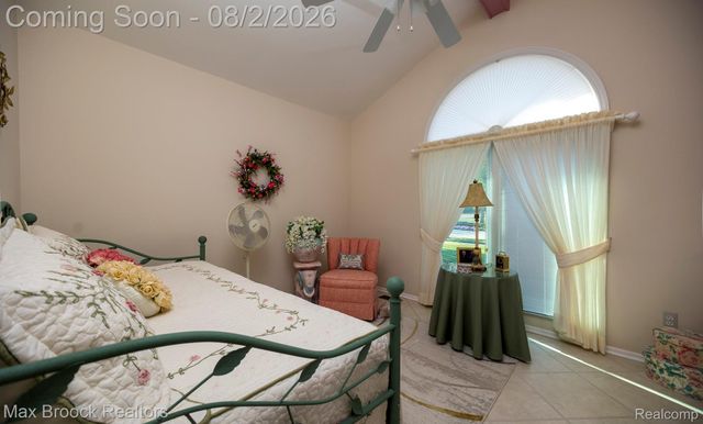 20685 Hillsboro Drive, Macomb Township, MI 48044