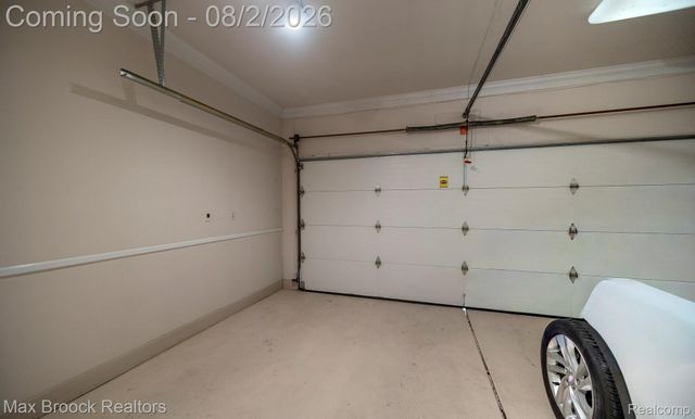 20685 Hillsboro Drive, Macomb Township, MI 48044