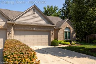 20685 Hillsboro Drive, Macomb Township, MI 48044