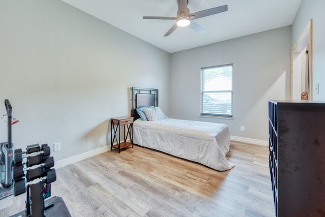 113 Smith, Tioga, TX 76271