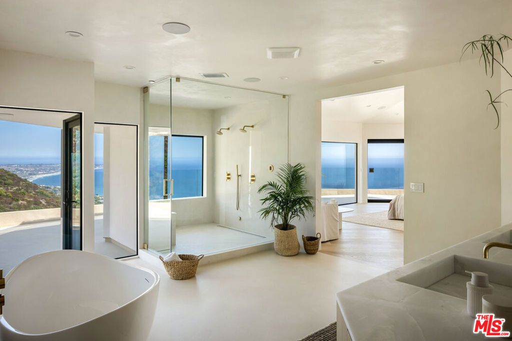 Image 13 of property listing at 4310 Encinal Canyon Road, Malibu, CA 90265