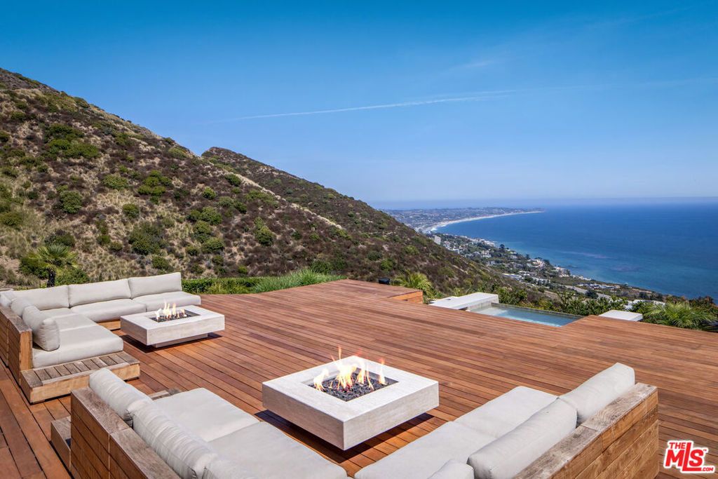Image 2 of property listing at 4310 Encinal Canyon Road, Malibu, CA 90265