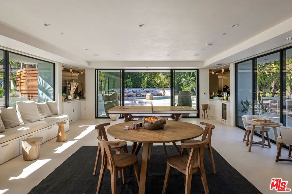 Image 20 of property listing at 4310 Encinal Canyon Road, Malibu, CA 90265