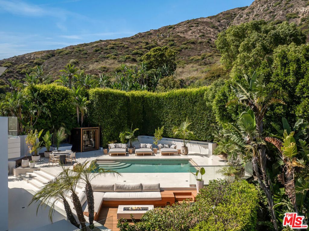 Image 21 of property listing at 4310 Encinal Canyon Road, Malibu, CA 90265