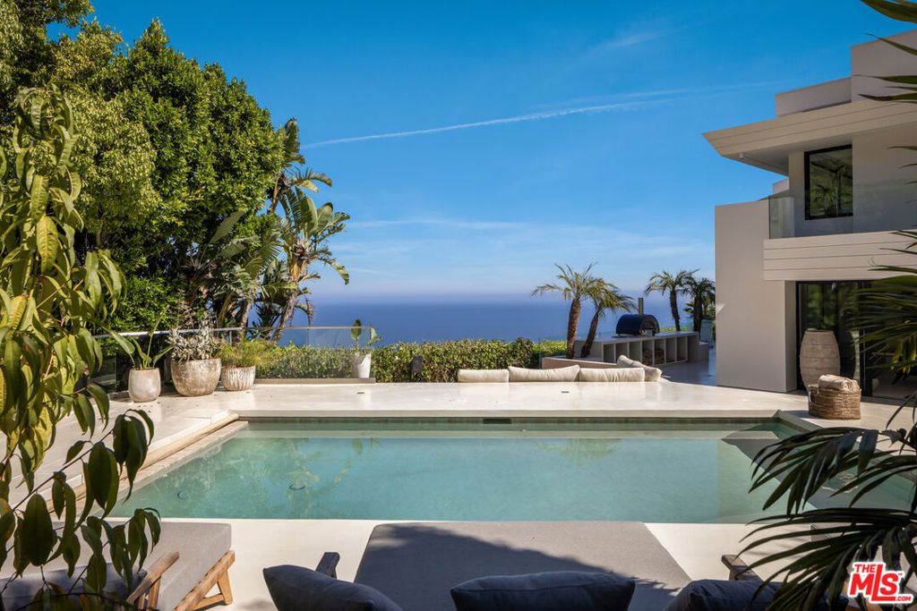 Image 22 of property listing at 4310 Encinal Canyon Road, Malibu, CA 90265