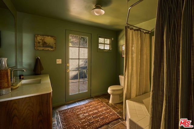 2774 Woodstock Road, Los Angeles, CA 90046