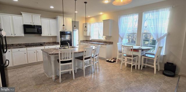 1900 CRESTONE DR, Frederick, MD 21702