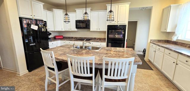 1900 CRESTONE DR, Frederick, MD 21702