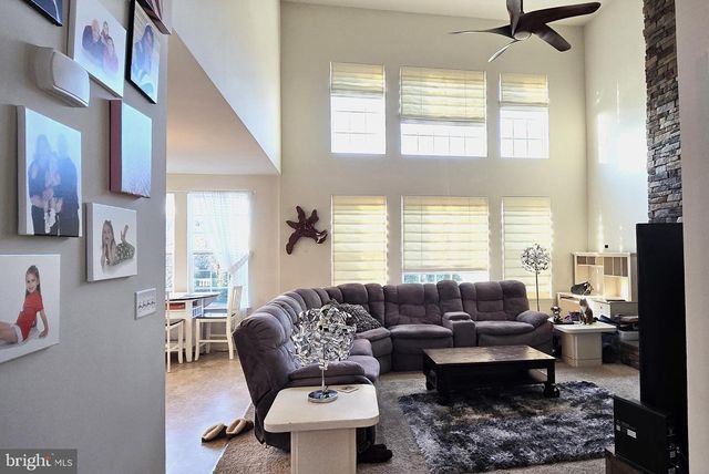 1900 CRESTONE DR, Frederick, MD 21702