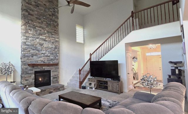 1900 CRESTONE DR, Frederick, MD 21702