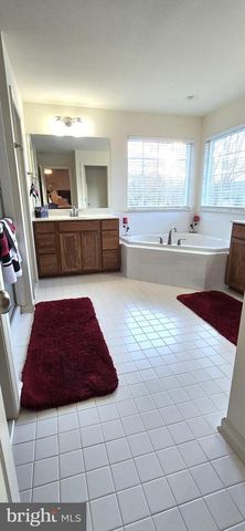 1900 CRESTONE DR, Frederick, MD 21702