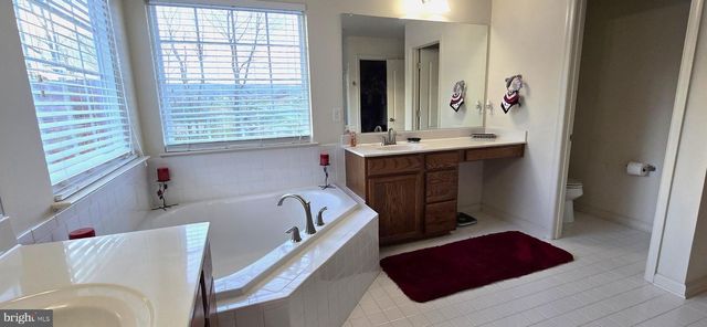 1900 CRESTONE DR, Frederick, MD 21702