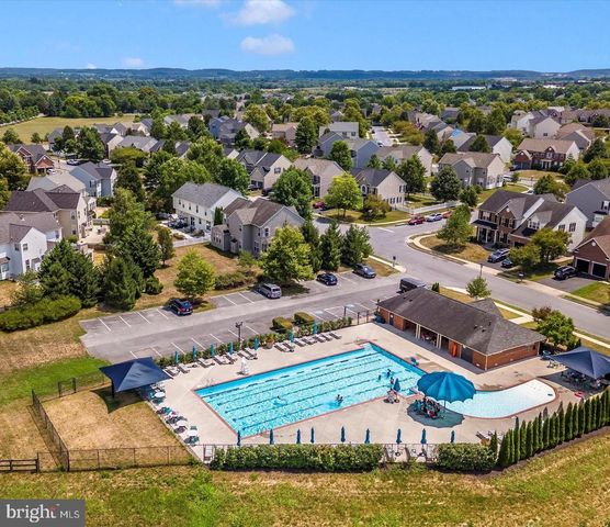 1900 CRESTONE DR, Frederick, MD 21702